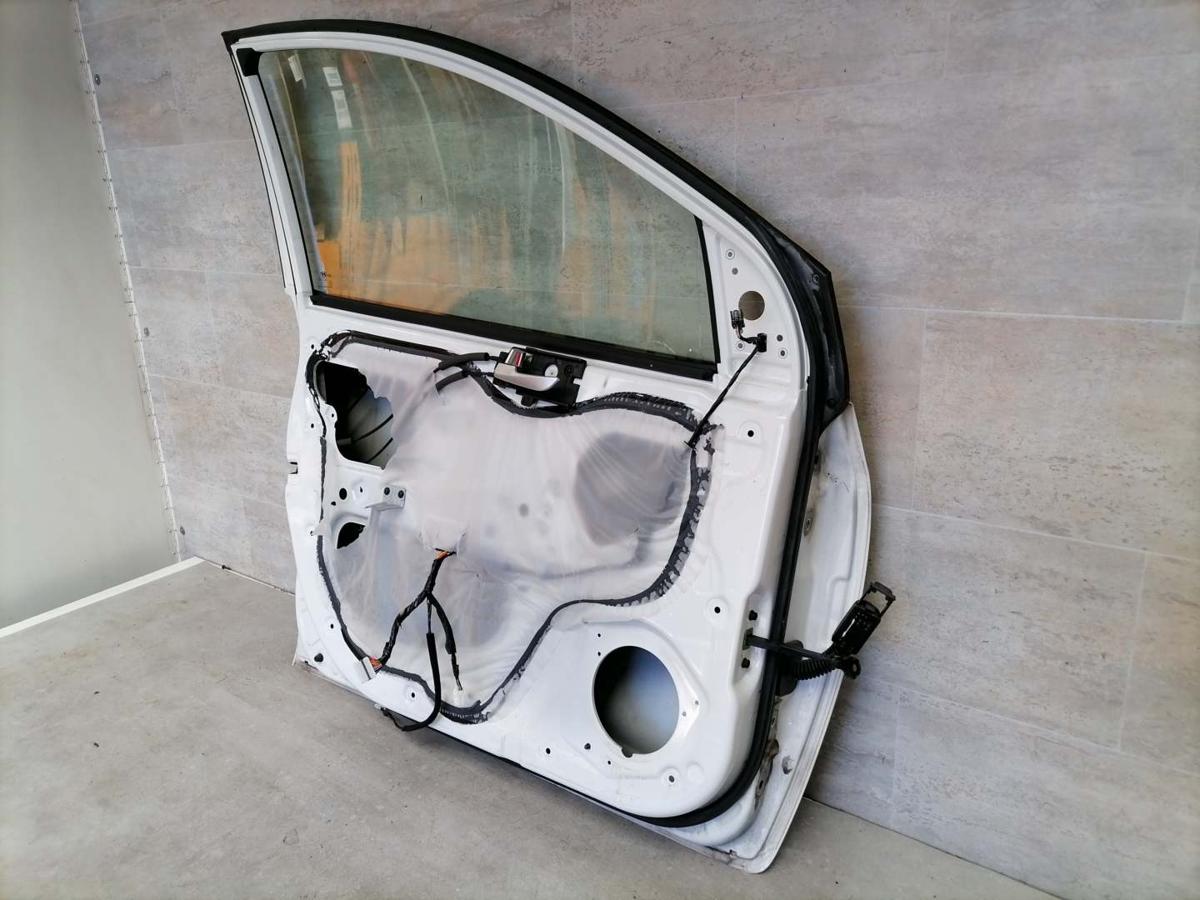 Hyundai I10 IA Bj.2016 original T&uuml;r vorn links Polarweiss BMS besch&auml;digt